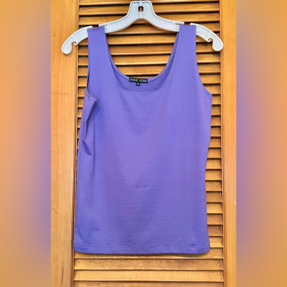 Anue Ligne  Purple Tank Top with Scoop Neckline Sz M